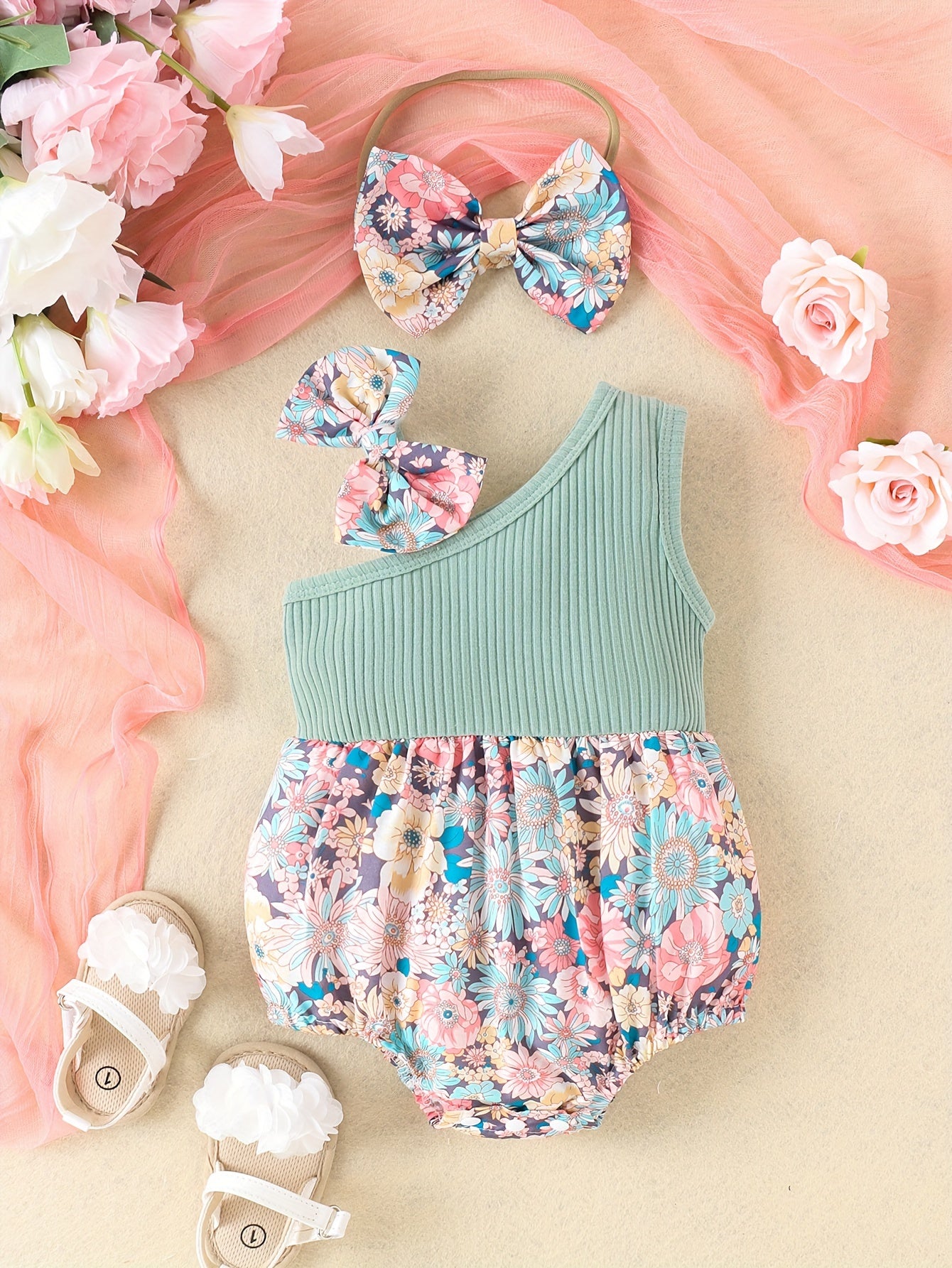 Ensemble été bébé fille – Body fleuri à une épaule + bandeau nœud