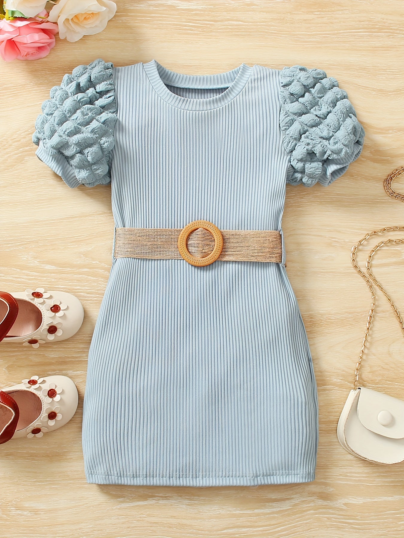 Robe été fille – Robe ceinturée en maille côtelée à manches bouffantes