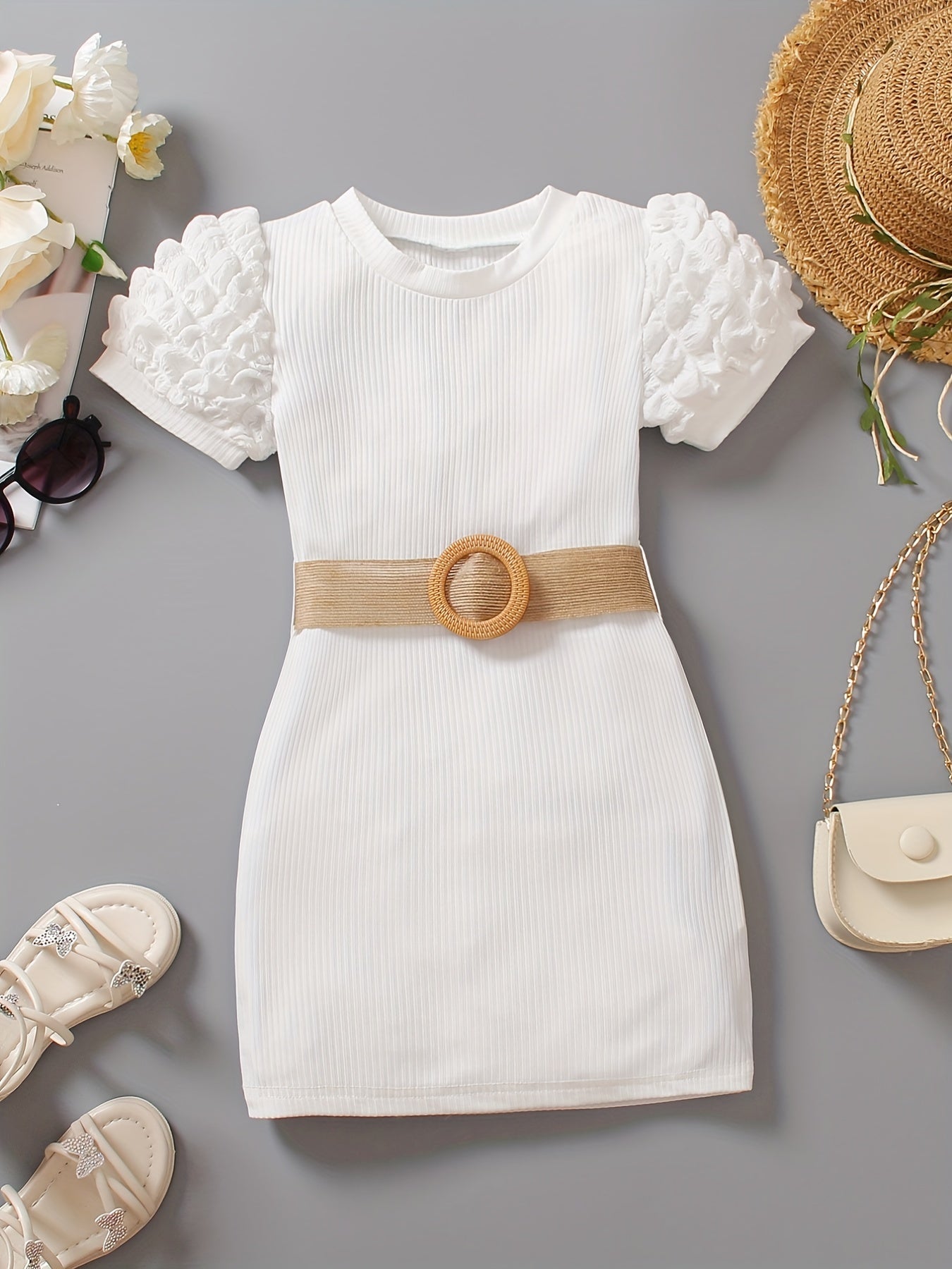 Robe été fille – Robe ceinturée en maille côtelée à manches bouffantes