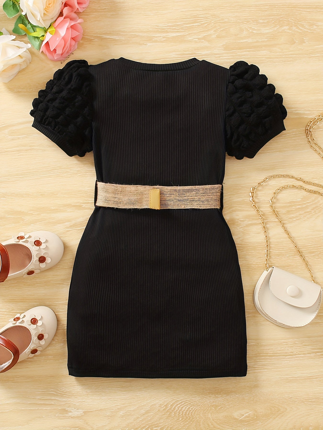 Robe été fille – Robe ceinturée en maille côtelée à manches bouffantes