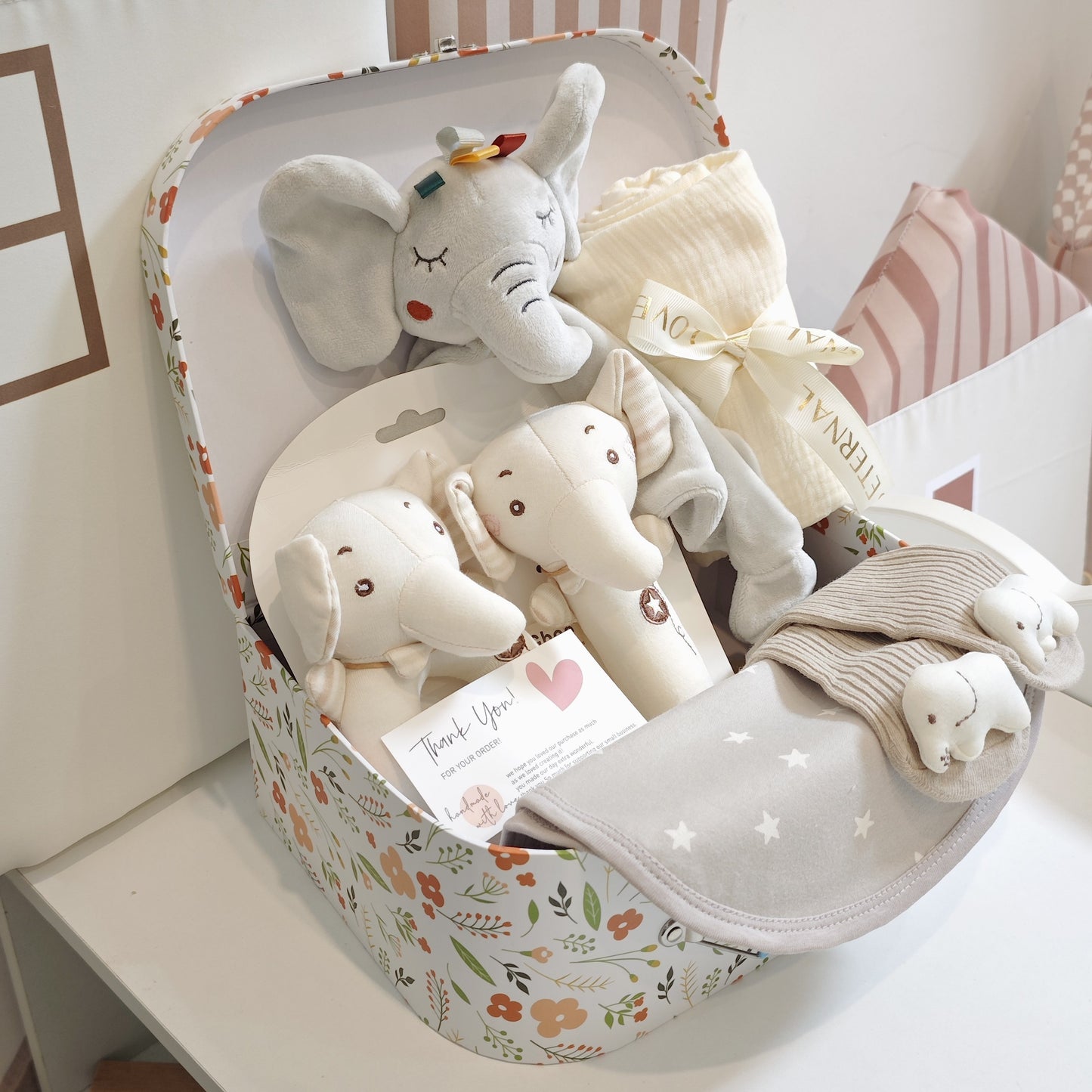 Coffret cadeau naissance 5 pièces – Mixte fille/garçon avec couverture, doudou éléphant et accessoires