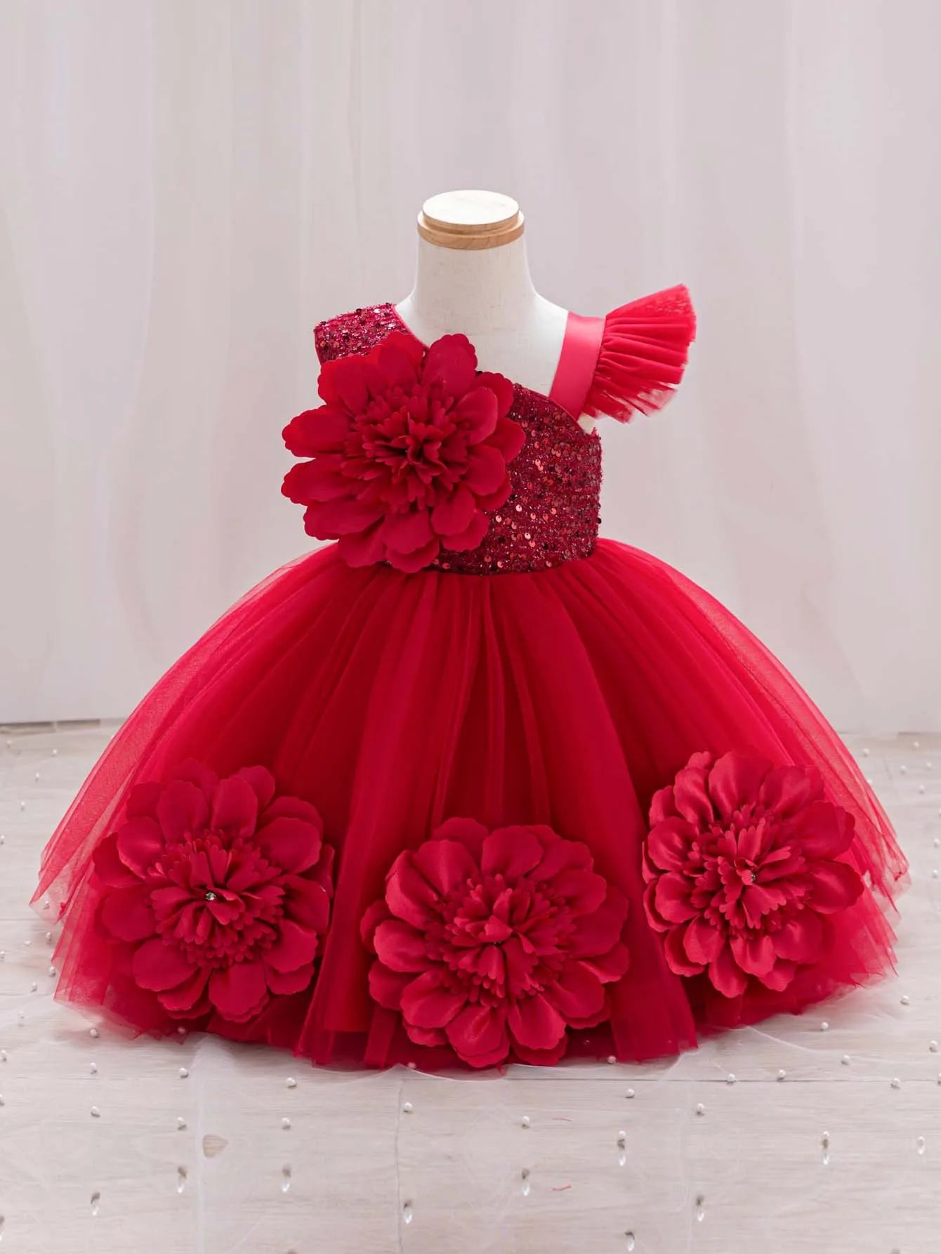 ROBE AVEC FLEURS 3D ROUGE
